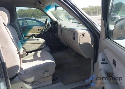 2000 Chevrolet Silverado 1500 Ls z USA, uszkodzony, nr VIN 2GCEC19V9Y1361972